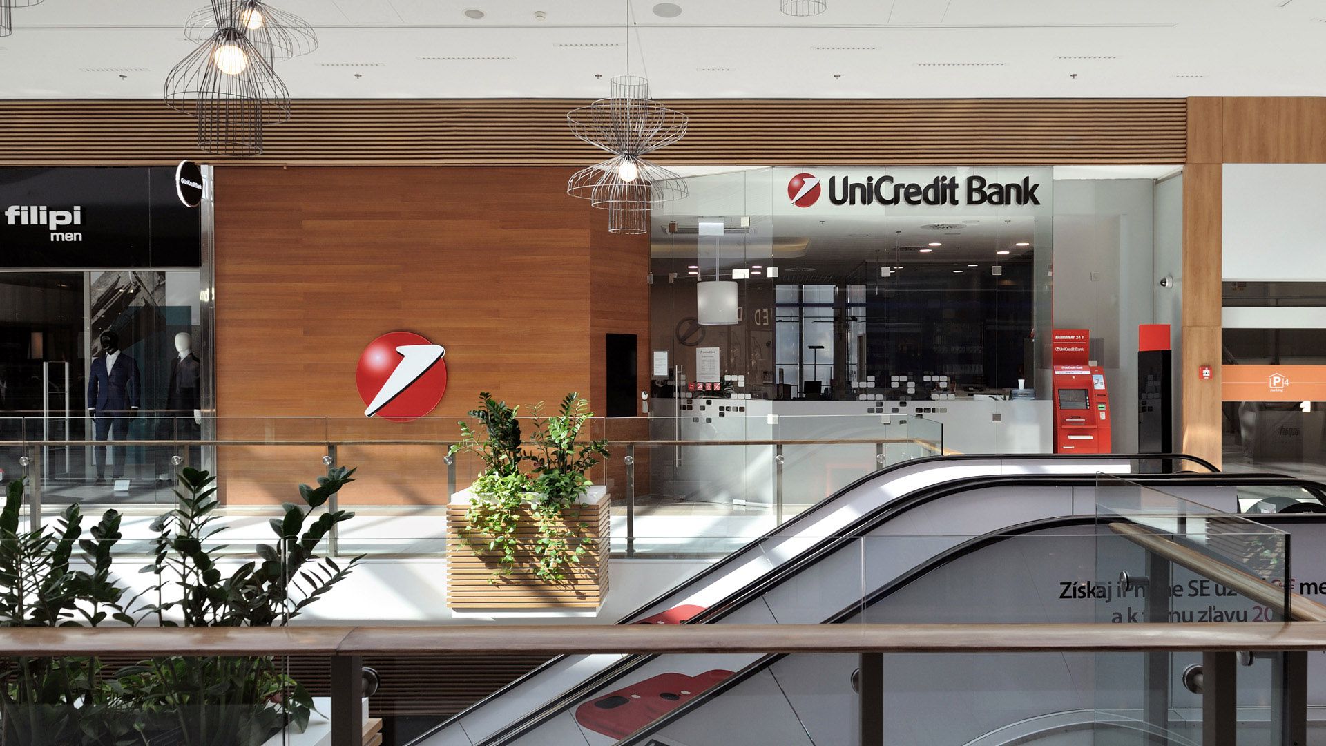 Dizajn interiéru UniCredit bank