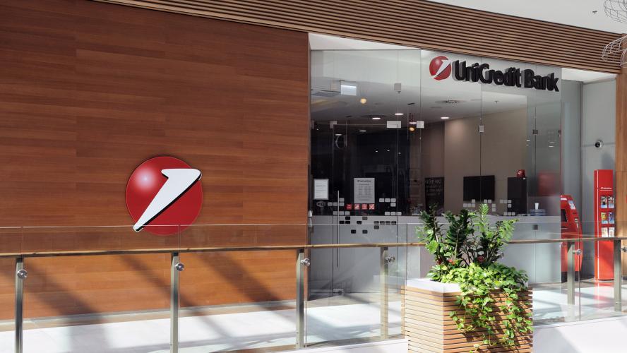 Interiérový dizajn pre Unicredit Bank