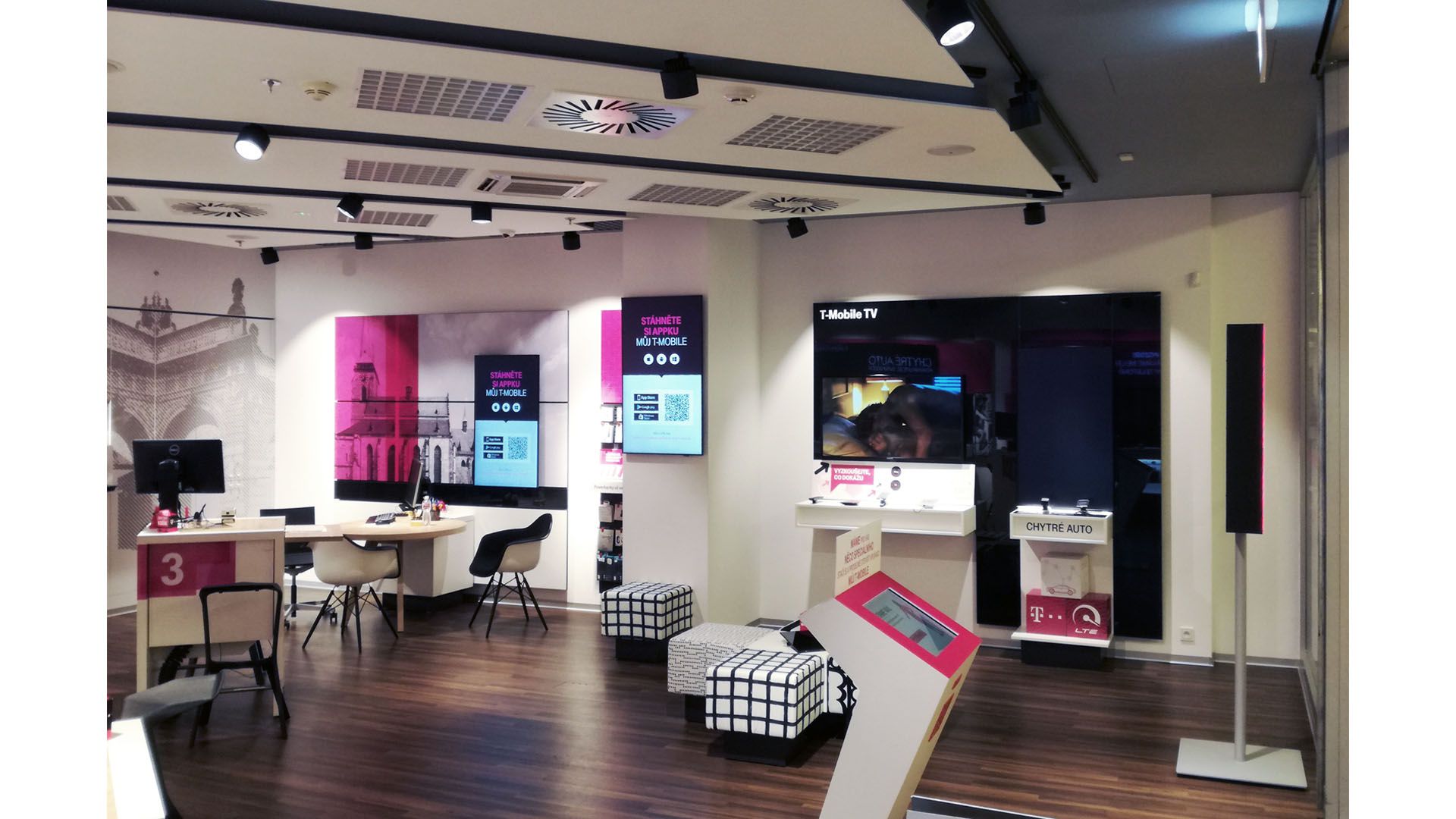 Dizajn interiéru predajne T –mobile CZ